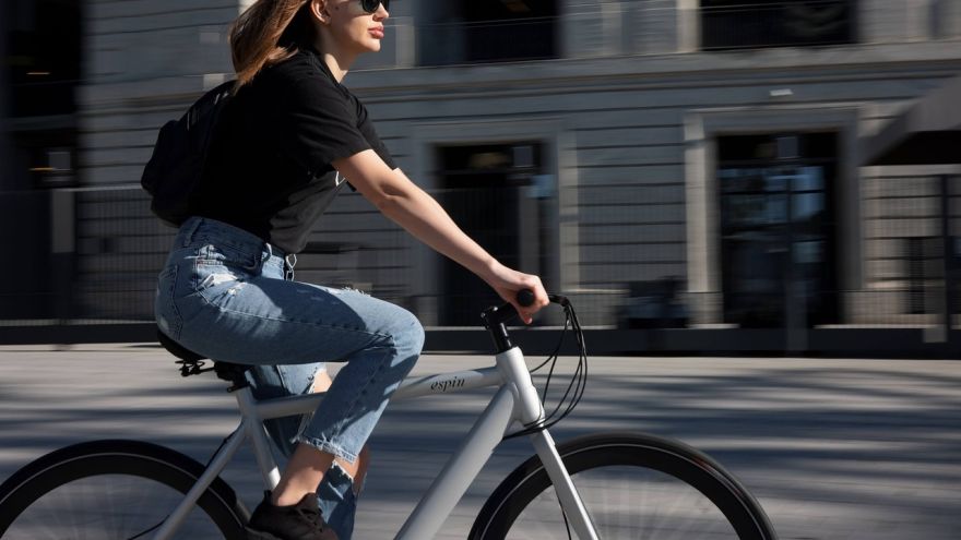 Rower Obalamy mity, potwierdzamy fakty o rowerach elektrycznych