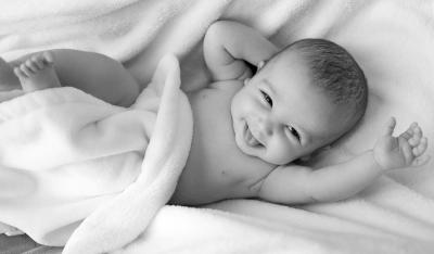 Pielęgnacja skóry niemowląt w opinii położnej: fakty i mity