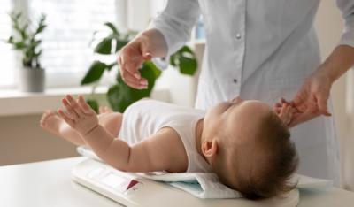 Odwodnienie u niemowląt - objawy, skutki i postępowanie