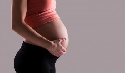 Jak radzić sobie z rozstępami w ciąży?