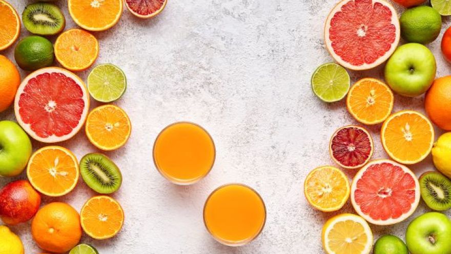 Nauka Nowe badania naukowe udowadniają, że 100% sok pomarańczowy ma zaskakujące właściwości zdrowotne