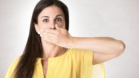 Dolegliwości, jakie może zdradzić zapach z ust