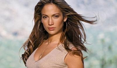 Jennifer Lopez kocha swoje kształty