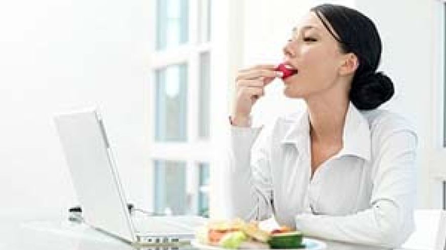 Zasady odżywiania Troska o szczupłą sylwetkę i zdrowe odżywianie w pracy