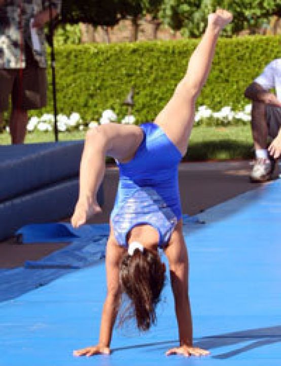 Gimnastyka wzmacnia kości dorastających dziewczynek