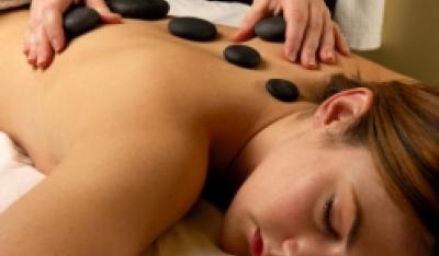 Pomyśl o masażu kamieniami!