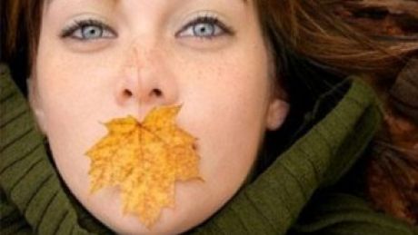 Czego potrzebuje skóra jesienią?