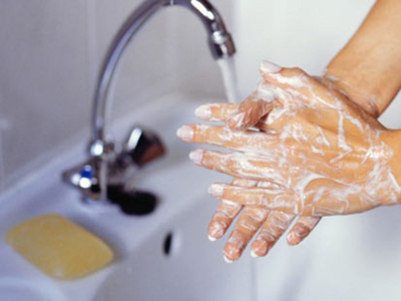 Czy Polacy myją ręce?