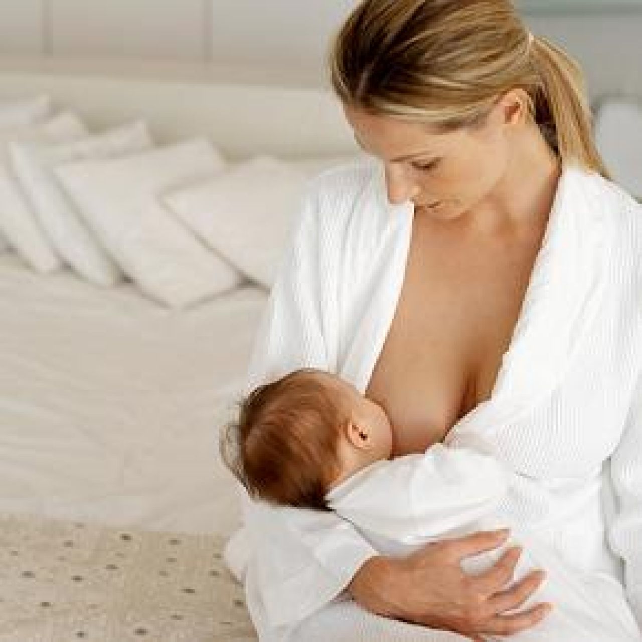 Opieka położnej po porodzie – dlaczego tak ważna?