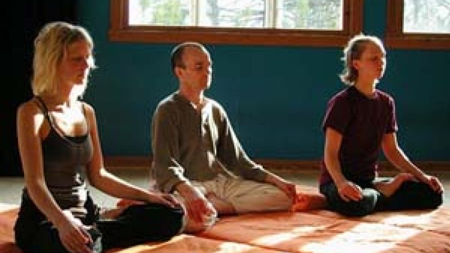 Medytacja Medytacja: samemu czy z przewodnikiem?