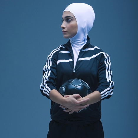 dezeen Sports-Hijab-by-ResportOn-2