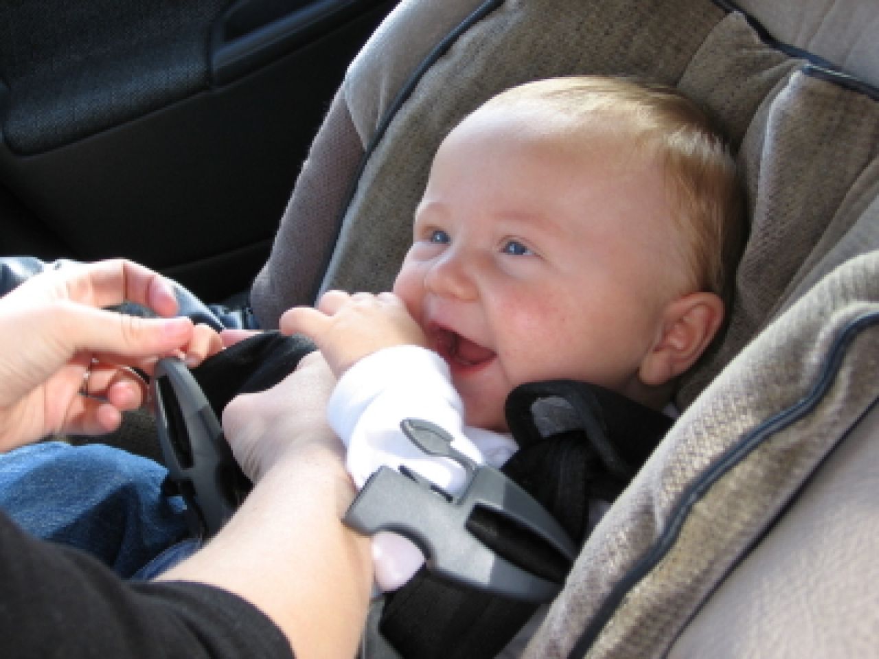 Dziecko bezpieczne w samochodzie