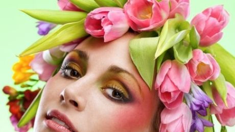 Kwiaty w kosmetykach - poznaj ich moc