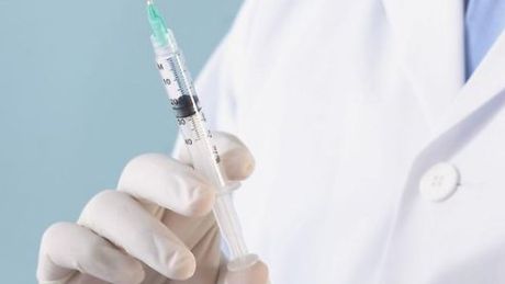 Tylko niecałe 4 proc. Polaków szczepi się przeciwko grypie