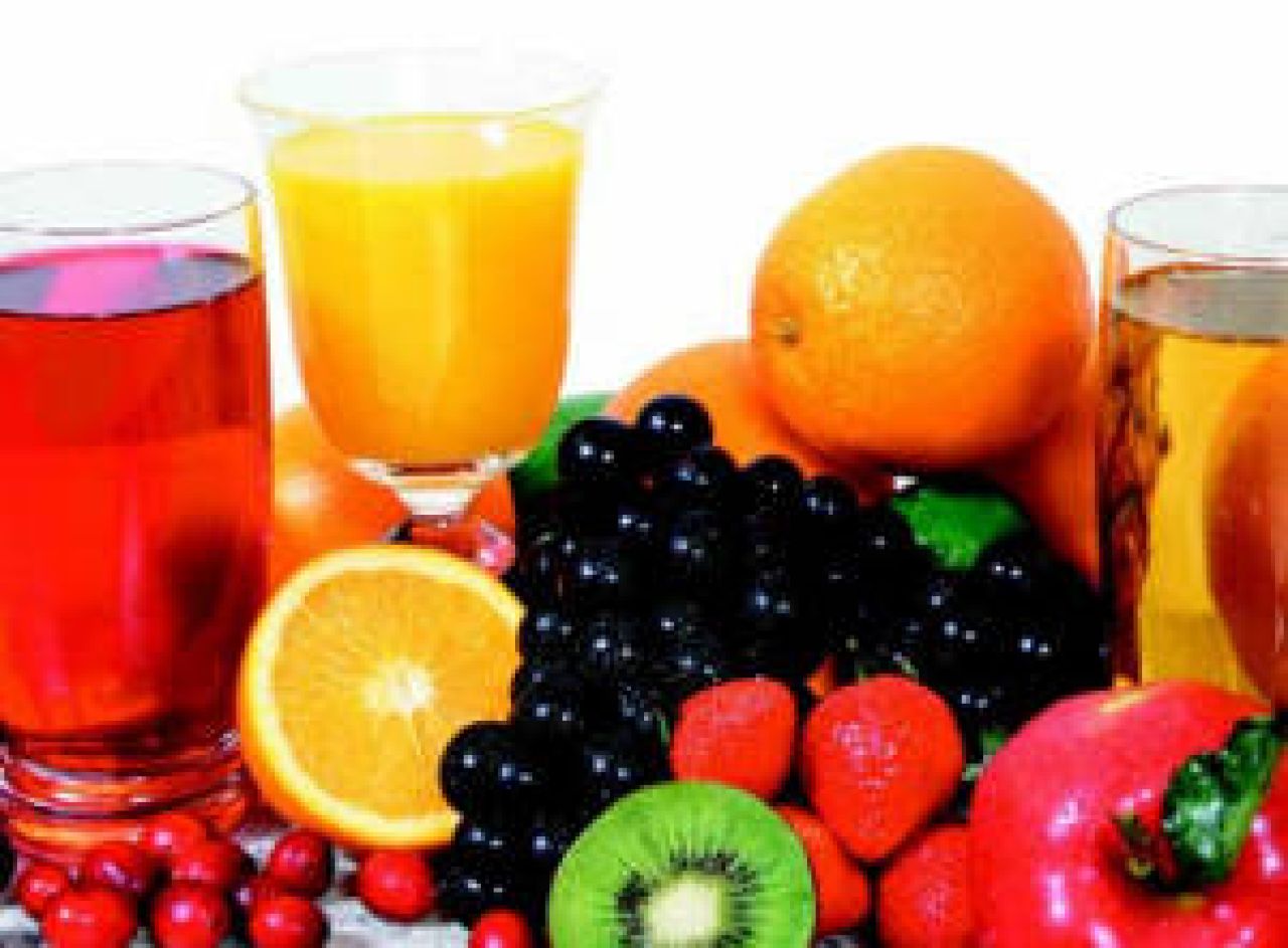 Soki owocowe – co tak naprawdę pijemy?
