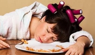 Dlaczego po obfitym posiłku czujemy zmęczenie?