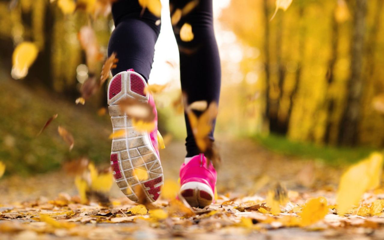 Aktywność fizyczna i zdrowa dieta pomagają zwalczyć jesienną chandrę