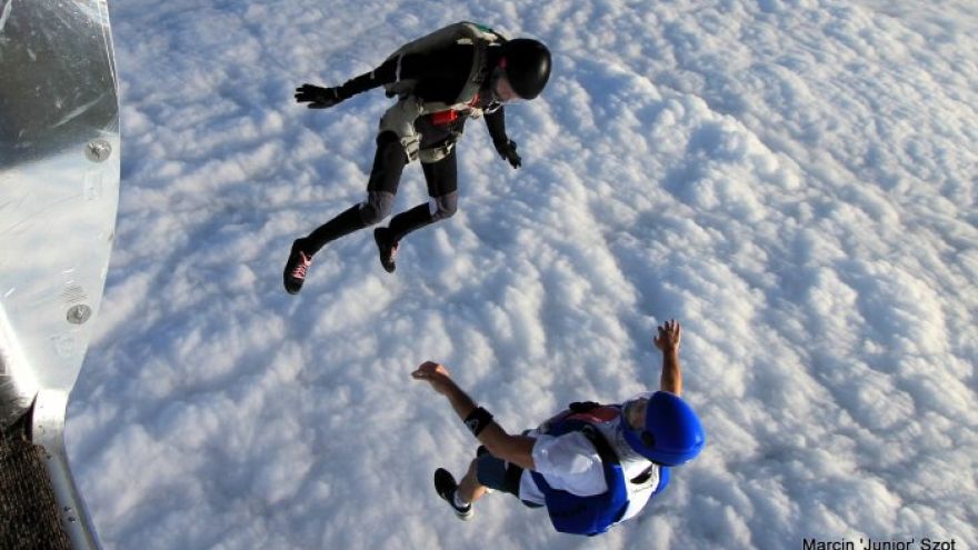 Szkolenie Marzą Ci się skoki spadochronowe? Zapisz się na kurs AFF