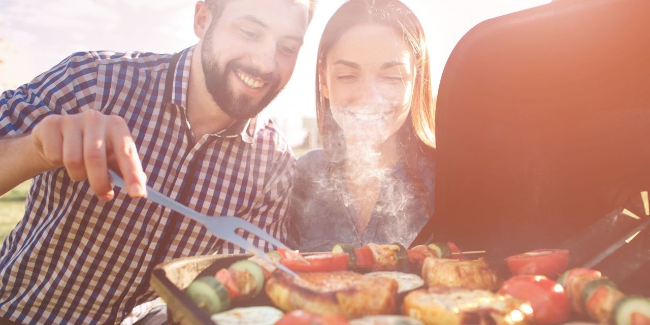 Jak nie czuć się źle po majówkowym grillowaniu?