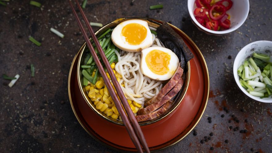 Zdrowe przepisy Wariacja na temat azjatyckiej zupy ramen