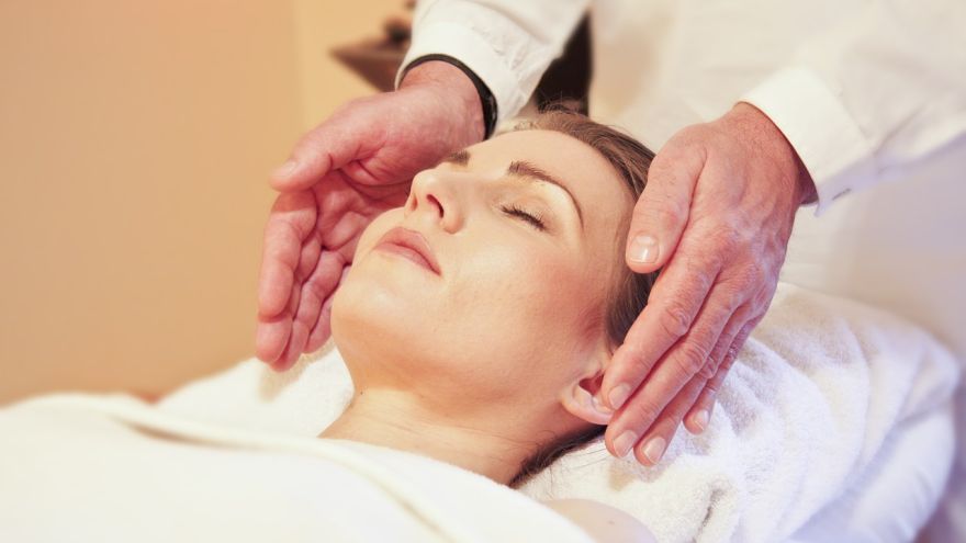 Masaż 5 powodów, dla których powinnaś wybrać się na profesjonalny masaż twarzy