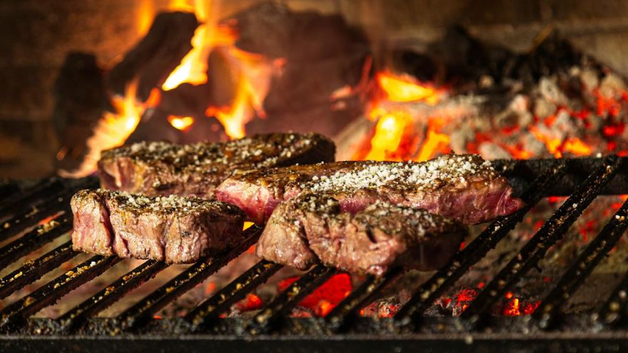 Grill Grillowanie w wersji fit – jak nie zrujnować diety przy ruszcie?