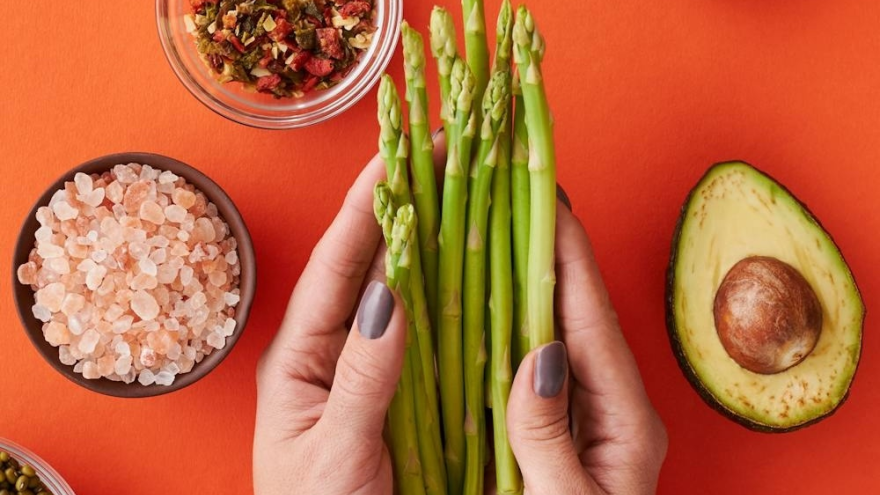 Zdrowe jedzenie Szparagi — sezonowy skarb dla twojego zdrowia i podniebienia