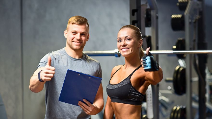 Trening Jak AI może pomóc w zdobyciu sylwetki marzeń?