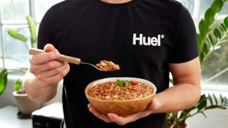 Huel dodaje Meksykańskie Chili do nowej linii Hot & Savoury