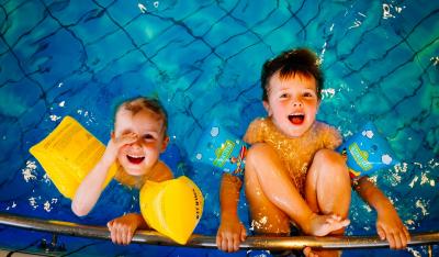 Pływanie a rozwój dziecka