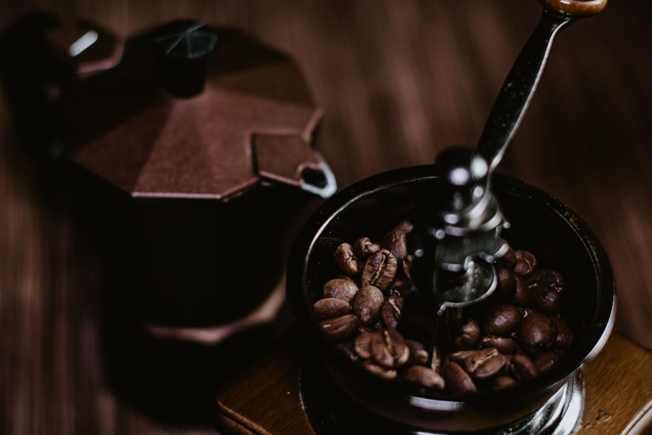 Jak przygotować wyśmienitą kawę za pomocą kawiarki?