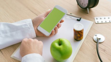 Jak mądrze robić zakupy i ograniczyć cukier w diecie - przegląd najlepszych aplikacji zakupowych