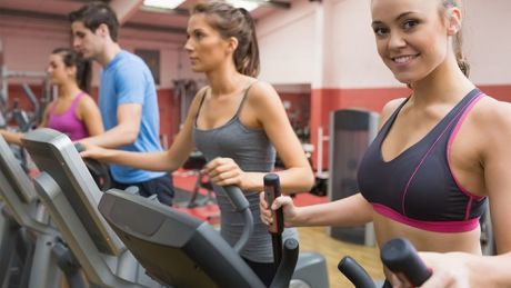 Całodobowe kluby fitness aktywizują kobiety