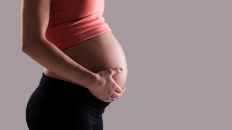 Jak radzić sobie z rozstępami w ciąży?