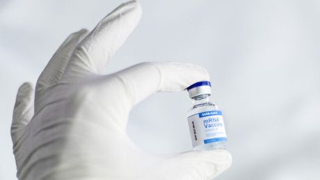 Trzecia dawka szczepionki - prawdziwy „wzmacniacz” układu odpornościowego