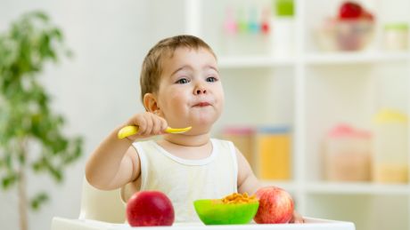 Zasady żywienia rocznego dziecka, sprawdź!