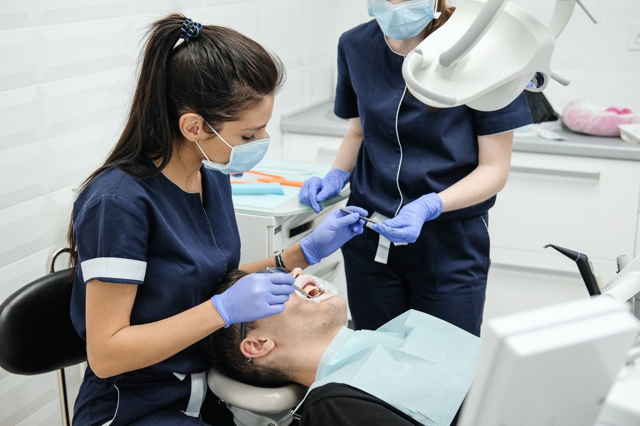 Czy dentysty trzeba się bać?